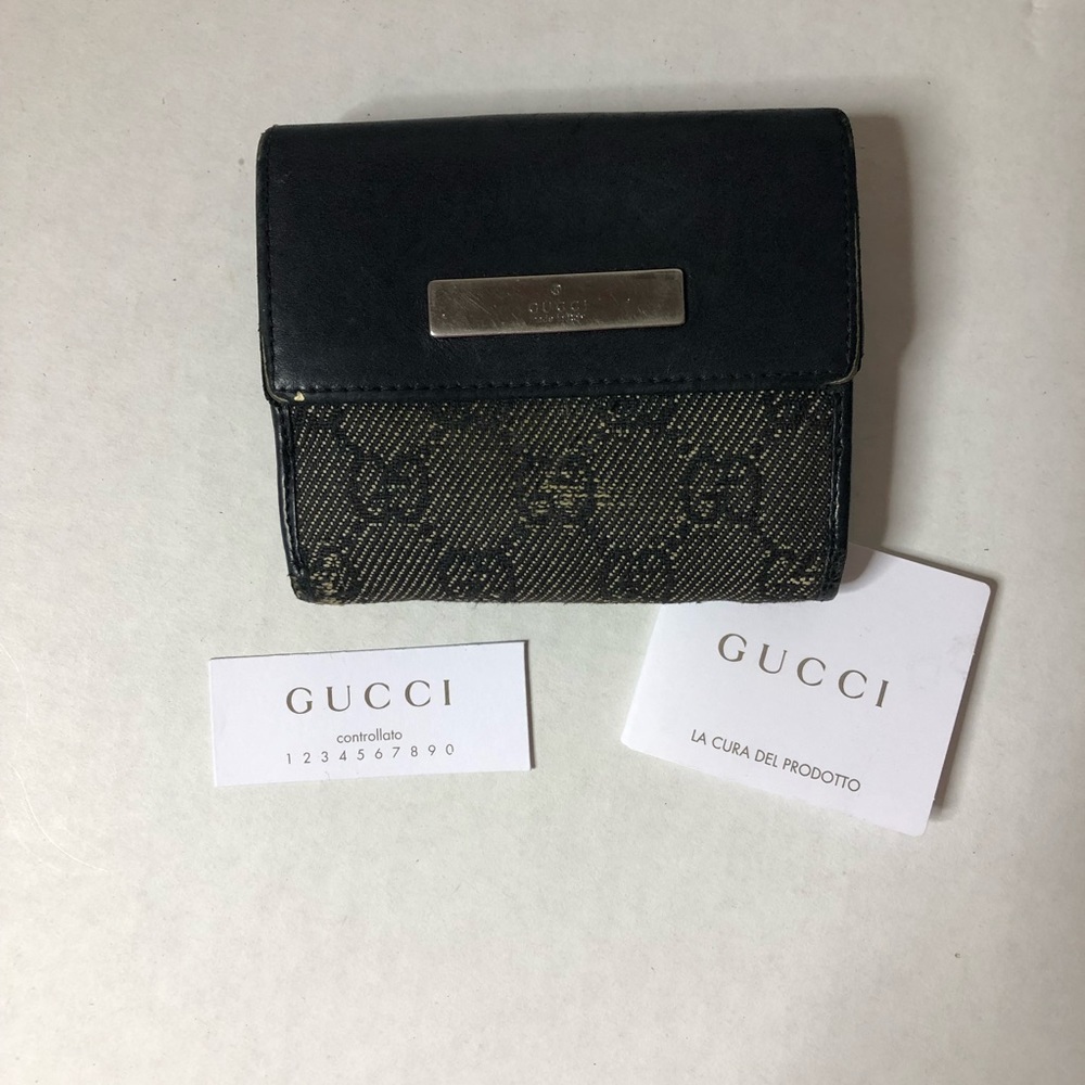 GUCCI 🌼Authentic Vintage Black GG Link Leather/Canvas Bi-Fold Wallet